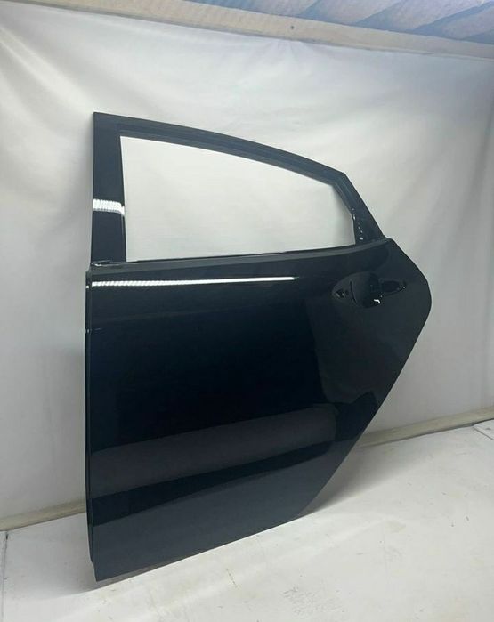 двери кия Рио в цвет