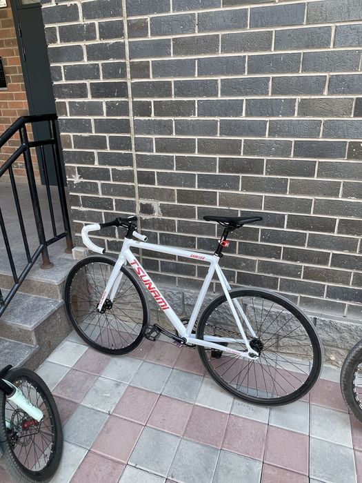 Fixed-gear Tsunami SNM100