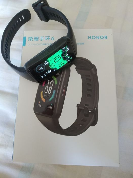 Фитнес браслет Honor Band 6