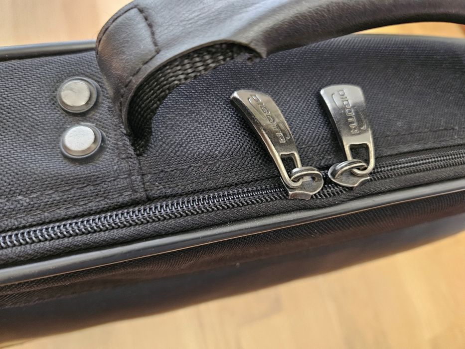 Geantă laptop 2buc modele diferite