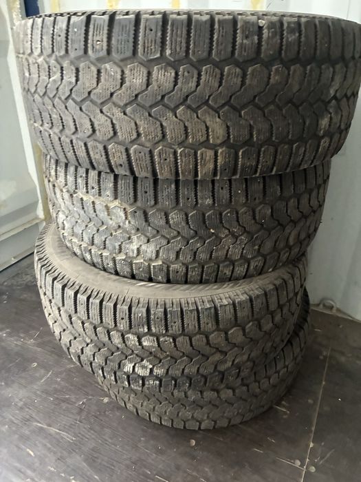 Зимняя резина шиповонная