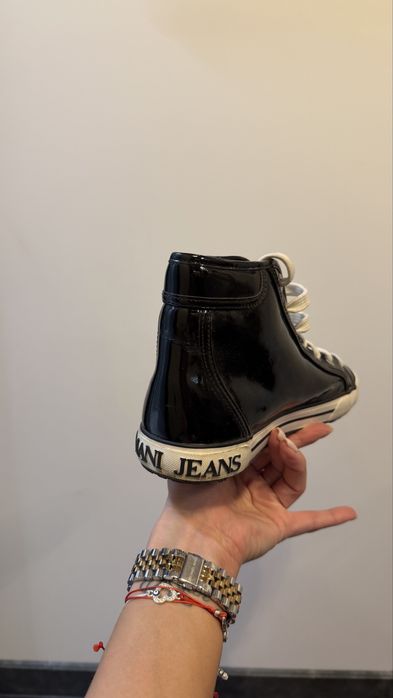 Обувки ( кецове, високи  ) Армани    черни