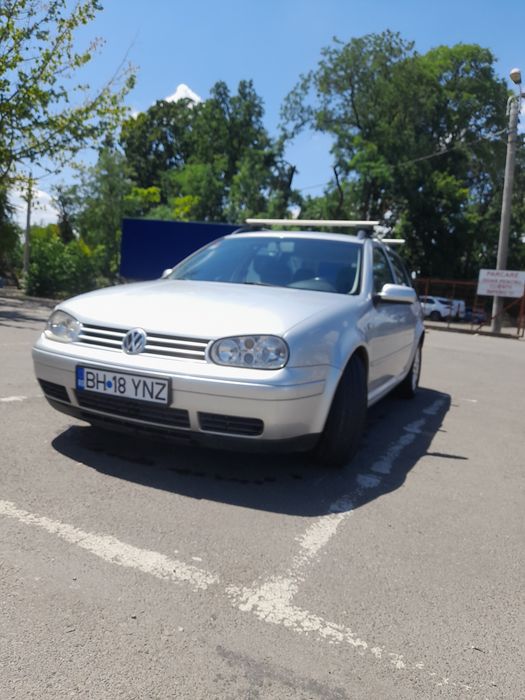Vând  Volkswagen  golf 4 stare excelenta
