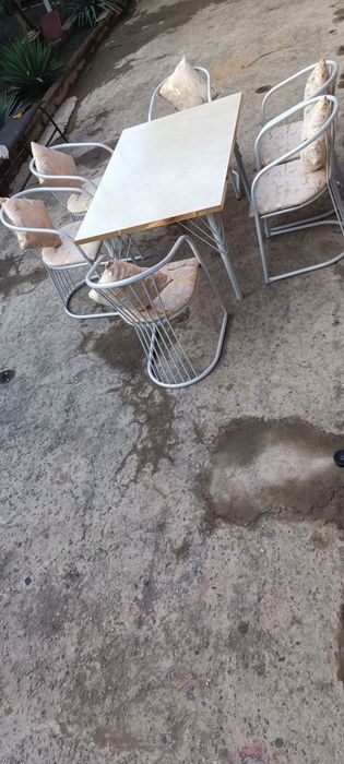 Sifatli stol stullar buyurtma olishni boshladik