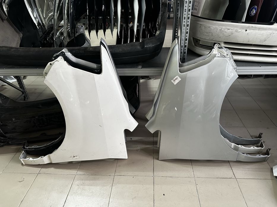 Крыло Toyota Noah (R60) Тойота Ноах 1 поколение оригинальные крылья