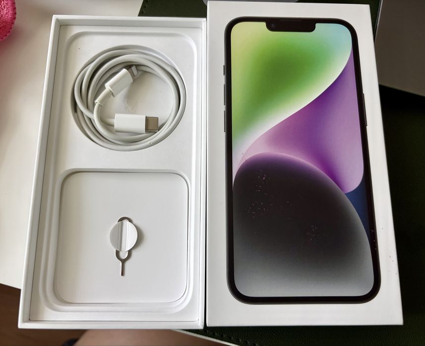 iPhone 14 128GB Midnight, deblocat, Battery Health 87%, cutie + cablu