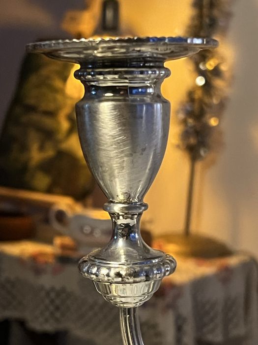 Посребрен стар свщник антика