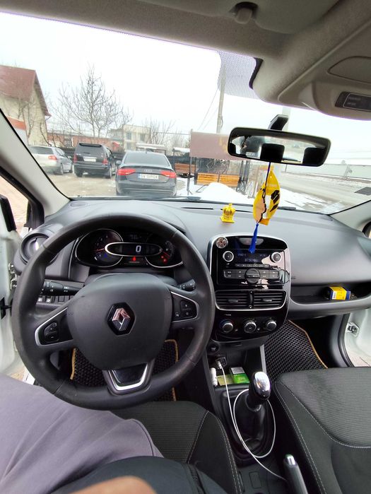 Vând Renault clio
