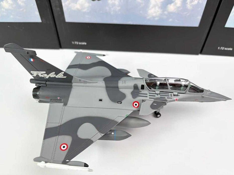 Macheta avion metalica Rafale B Nato scara 1:72 21 cm