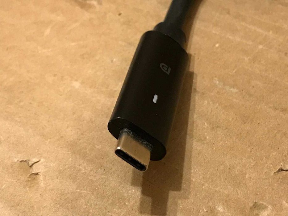 Docking station Dell WD15 K17A001 cu alimentator 130w