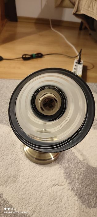 Vând aplica E27 plus o dulie și bec Nou