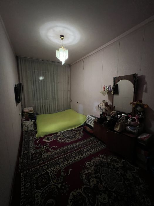 Yunusobod  13-kvartalda 3 xonali uy sotiladi