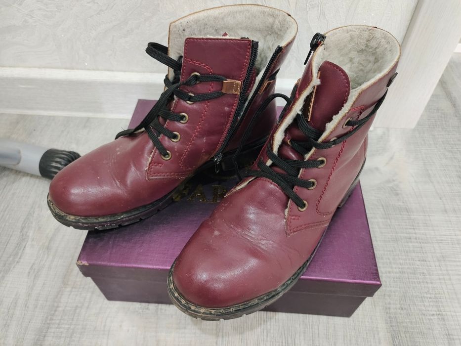 Продам демисезонные ботинки