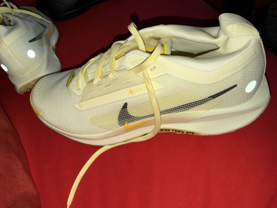 Nike- Pantofi Sport
