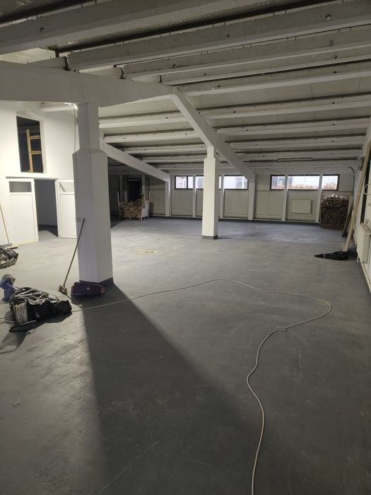 Închiriez hala Tomești 240 mp -80 mp