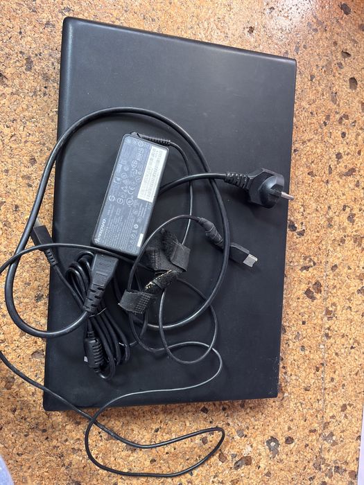 Лаптоп Леново