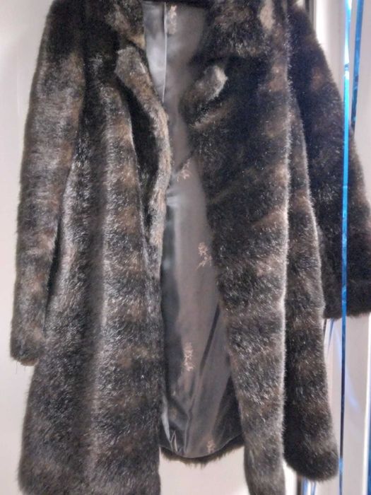 Haina blana maro inchis M/L