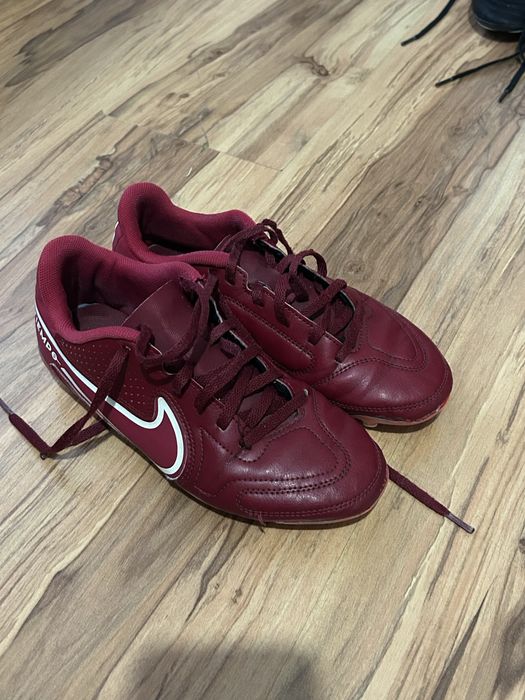 Разпордажба на оригинални бутонки и стоножки