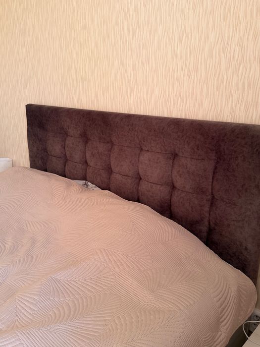 Продам двуспальную кровать
