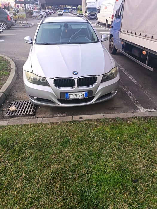BMW seria 318 anul 2009