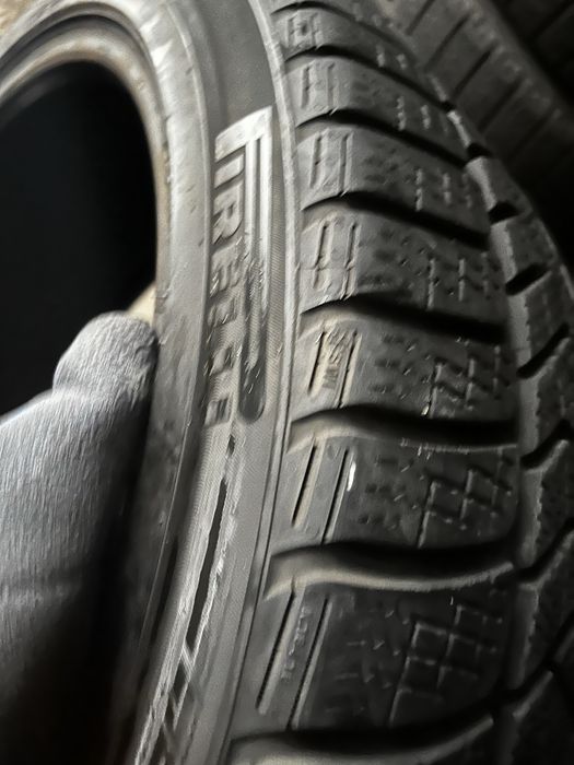 Два баллона 245//40//20 – Пирелли