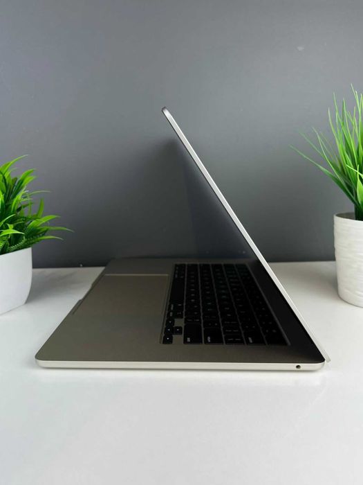 MacBook Air 2023, 12651а9153