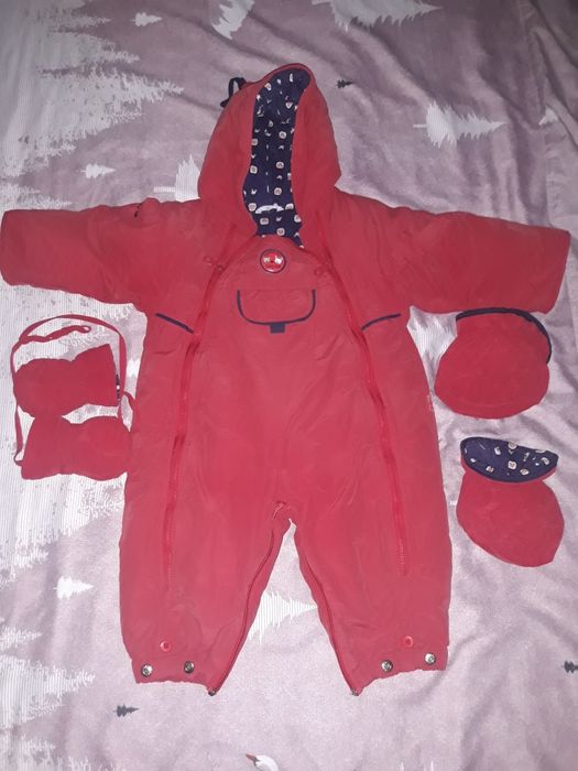 Космонавт за бебе