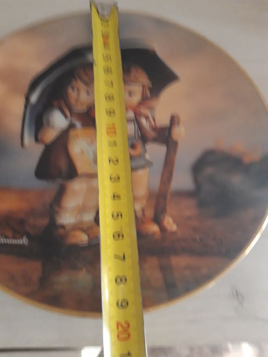 Порцеланови  чинии за стена Hummel