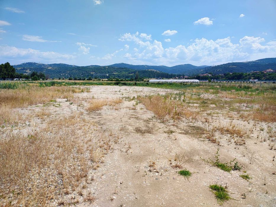 Дава се под наем Земеделски имот в Благоевград, Идеален център -  кв.м за 300 € - Снимка #2