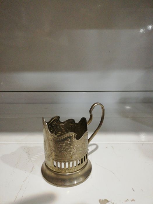 Подстаканник мельхиоровый.