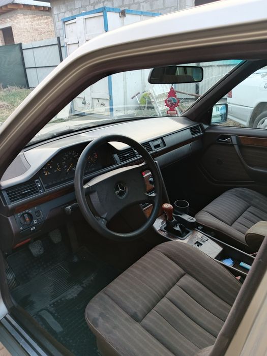 Продам Мерседес w124