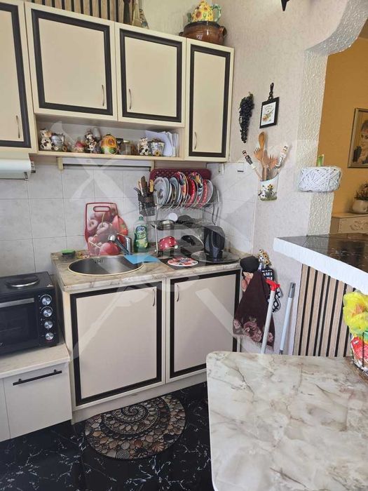Продава се Тристаен апартамент в Перник, Изток - 69 кв.м за 761 €/кв.м - Снимка #2