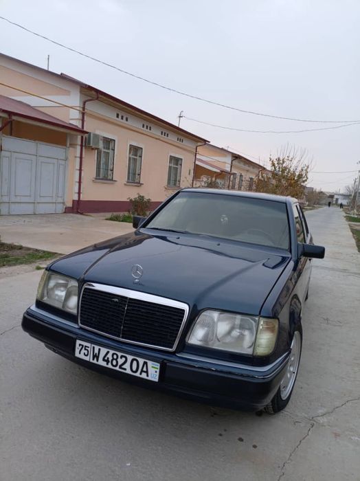 Мерседес сотилади