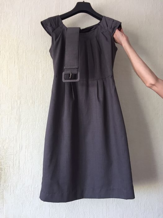 Продам офисное платье