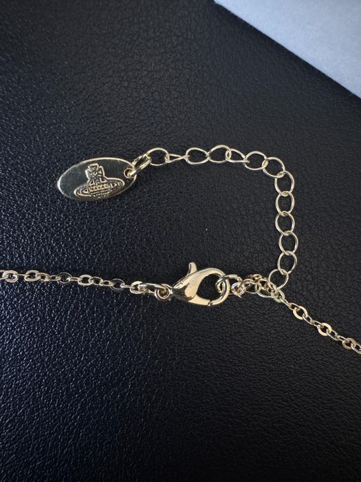 Lantisor Vivienne Westwood Gold Pin Saturn