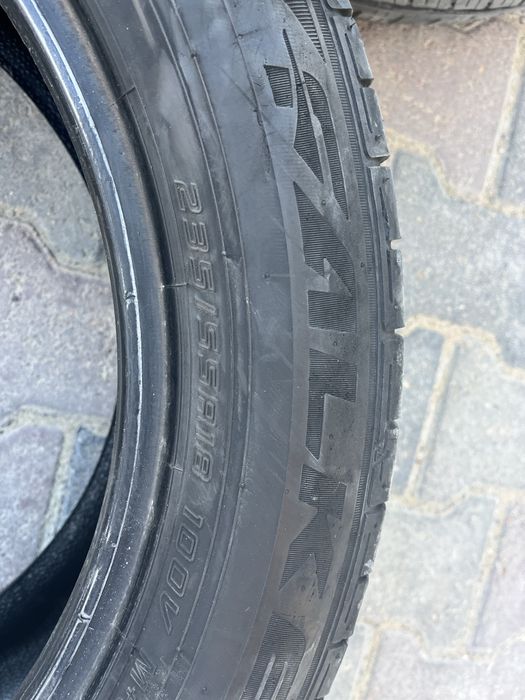 Продам б/у шины R18 235/55
