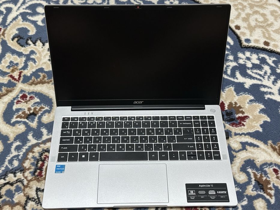 Ноутбук продам срочно