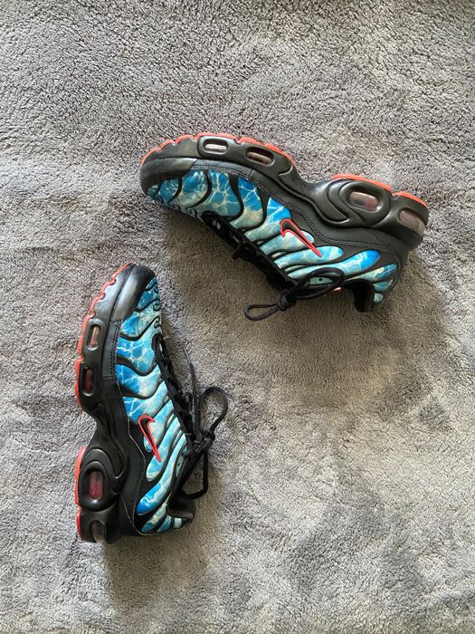 Nike Tn shark attack