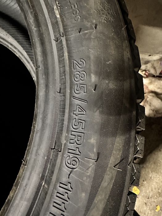 Продам новые шины r19
