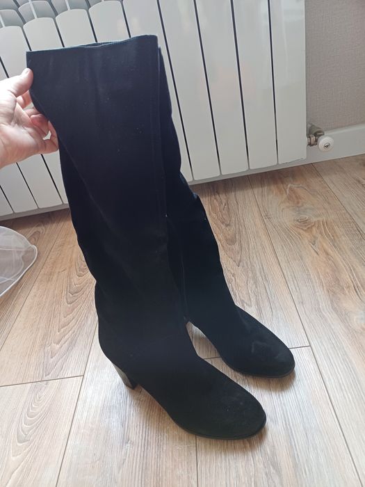 Продается зимние сапоги