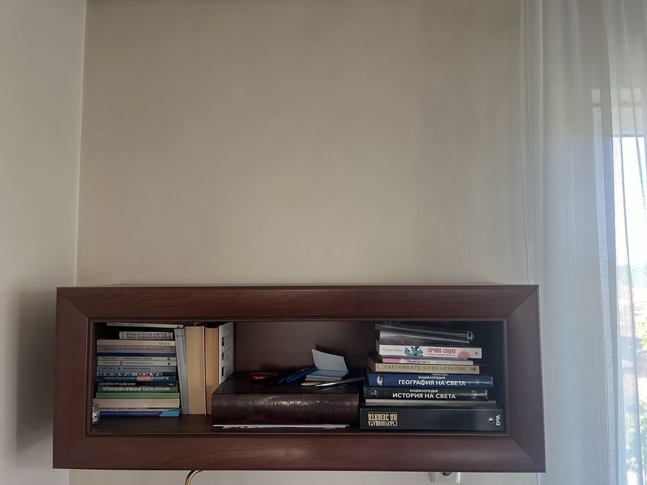 Шкаф/етажерка за стена