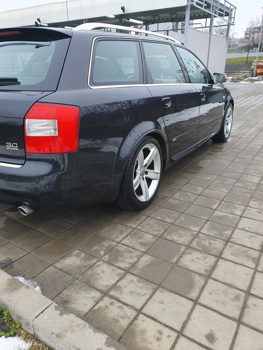 АUDI A4 AVANT 3.0 БЕНЗИН ГАЗ Sline Във много добро състояние