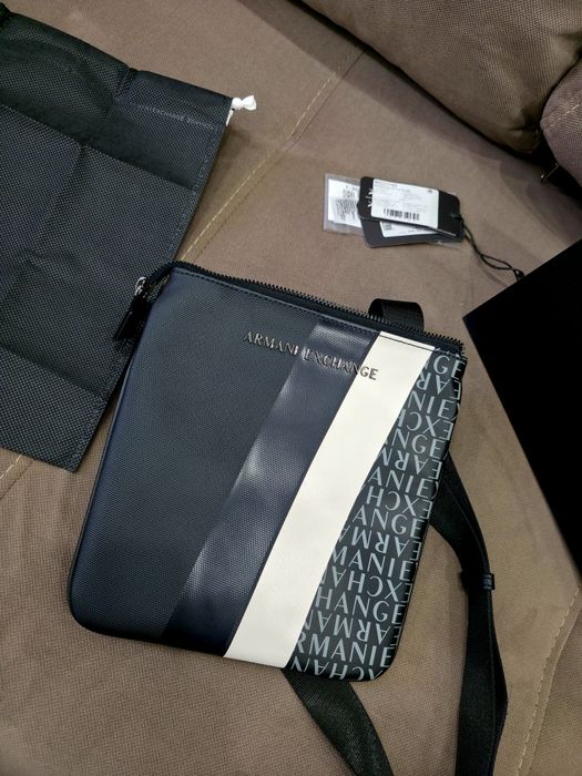 Сумка Armani Exchange i