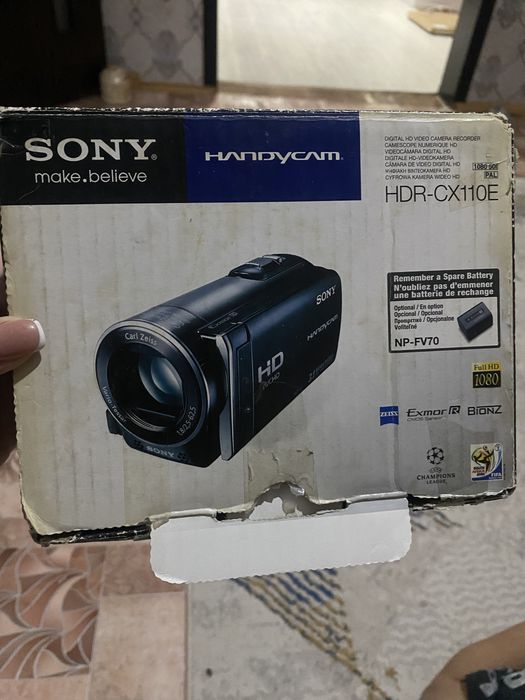 Продам камеру Sony HDR-CX110