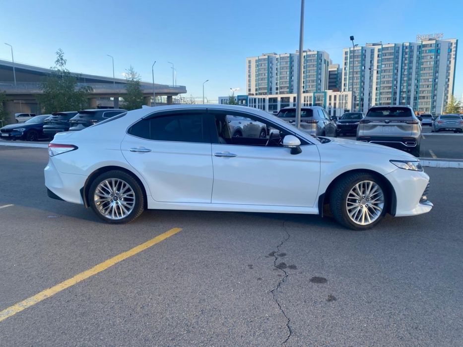 Toyota Camry 70 2.5