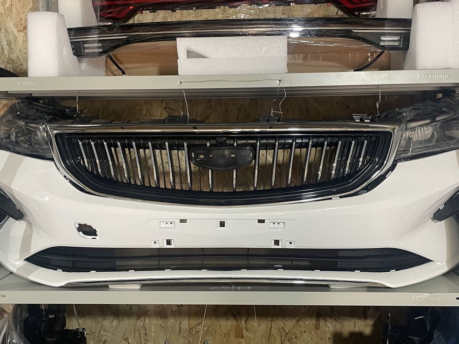 Geely Emgrand ss11 передний бампер