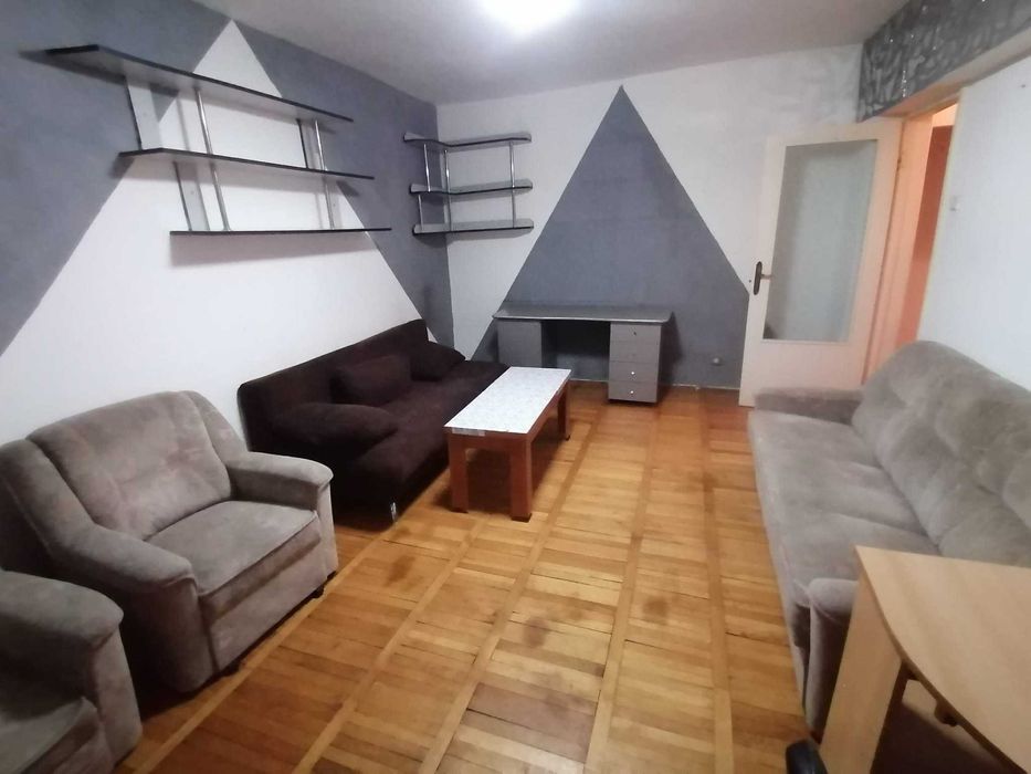 Proprietar,inchiriez ap.3 camere ultracentral(Tineretului)