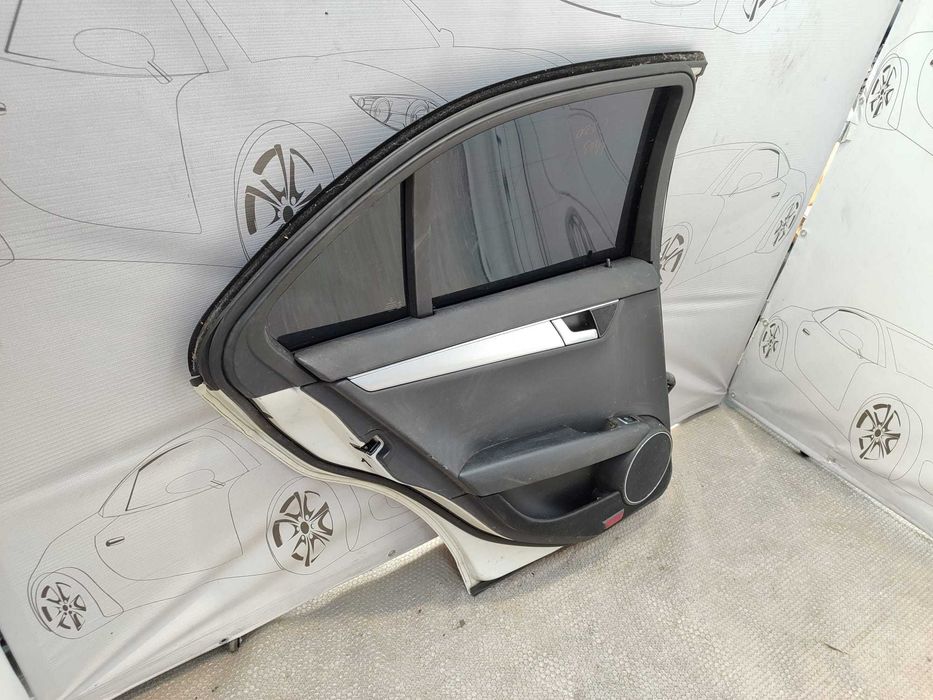 Ușă Spate Stânga Mercedes-Benz C-Class W204 Sedan Alb Cod Culoare 650 2011 / [2007-2014] / A2047302100 (1B)