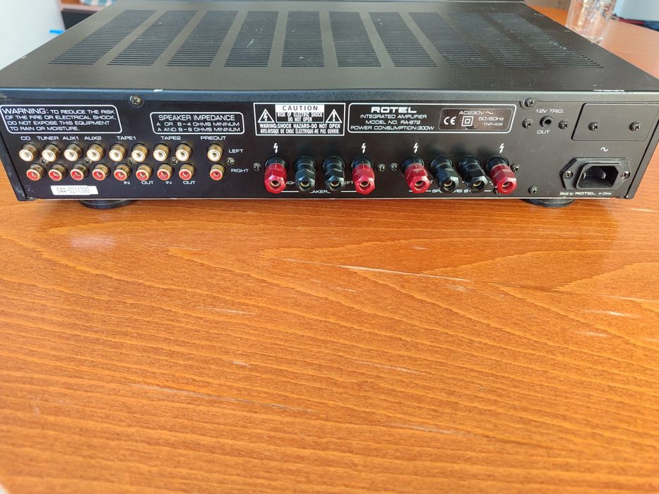 Rotel RA-972 2х80 вата Отличен