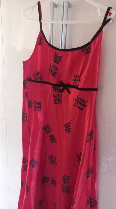 Красива китайска рокля